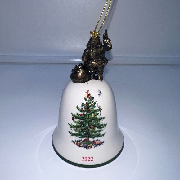 Spode Christmas Edition 2022 Annual Bell ornament - Picture 14 of 14